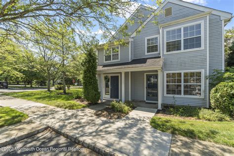 Apartments for Rent in Manalapan, NJ .